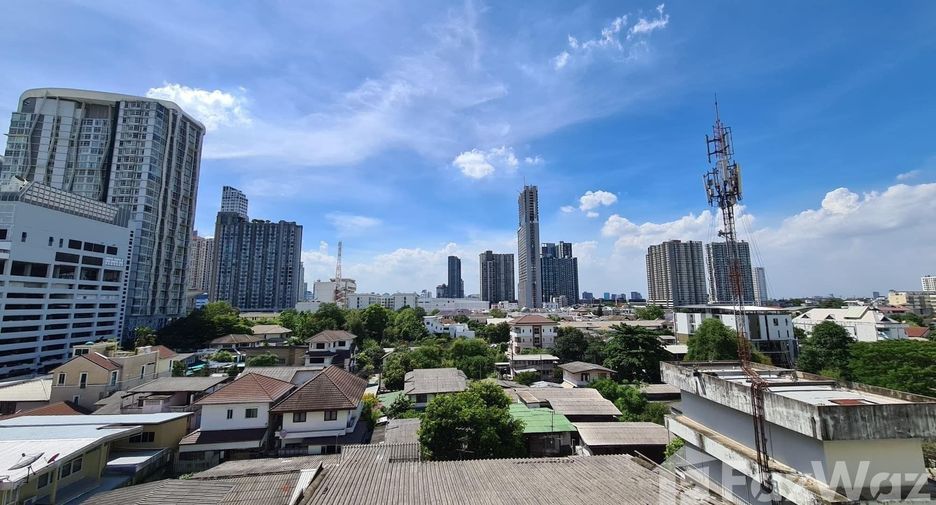 For rent 1 bed condo in Phra Khanong, Bangkok