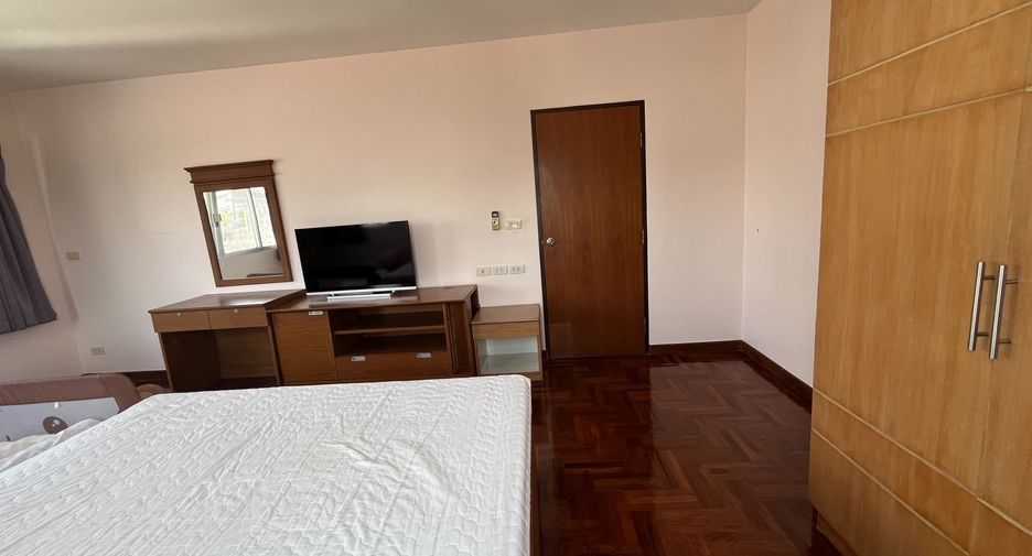À louer 1 chambre condo à Yan Nawa, Bangkok