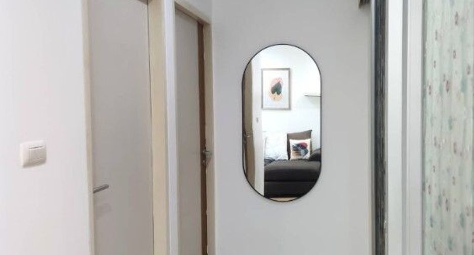 For rent 2 bedrooms condo in Bang Rak, Bangkok