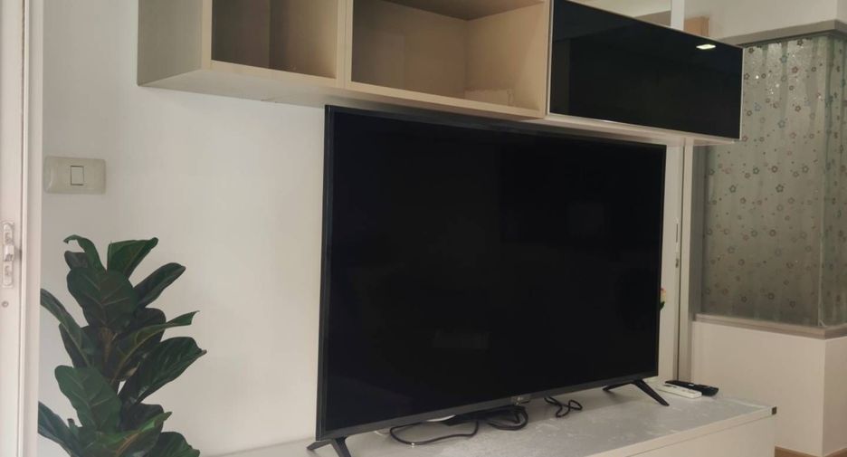 For rent 2 bedrooms condo in Bang Rak, Bangkok
