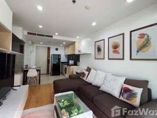 For rent 2 bedrooms condo in Bang Rak, Bangkok