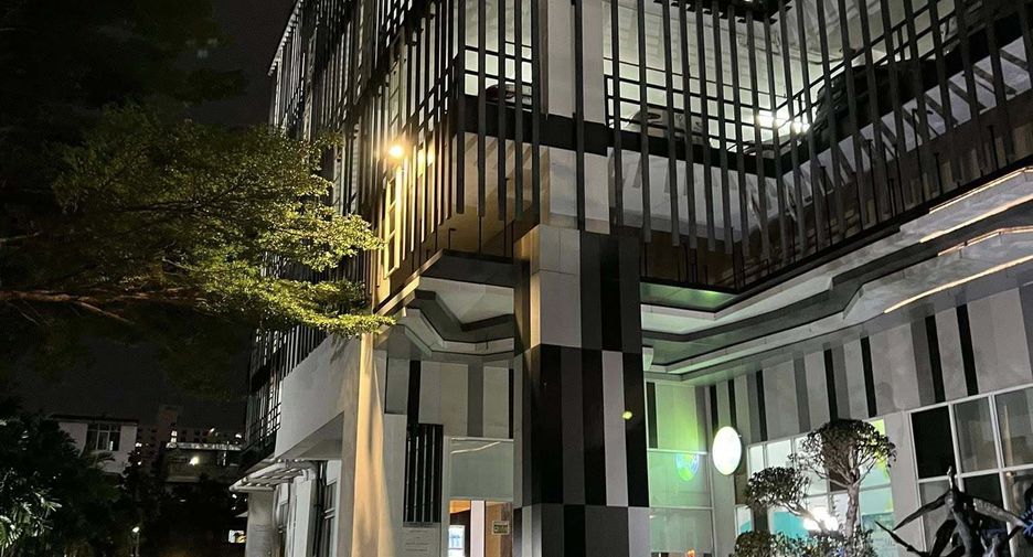 For rent 1 bed condo in Thon Buri, Bangkok