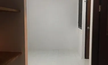 Apartment zur Miete mit 3 Zimmer in Khlong Toei, Bangkok
