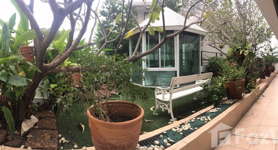 À louer 3 chambres appartement à Khlong Toei, Bangkok