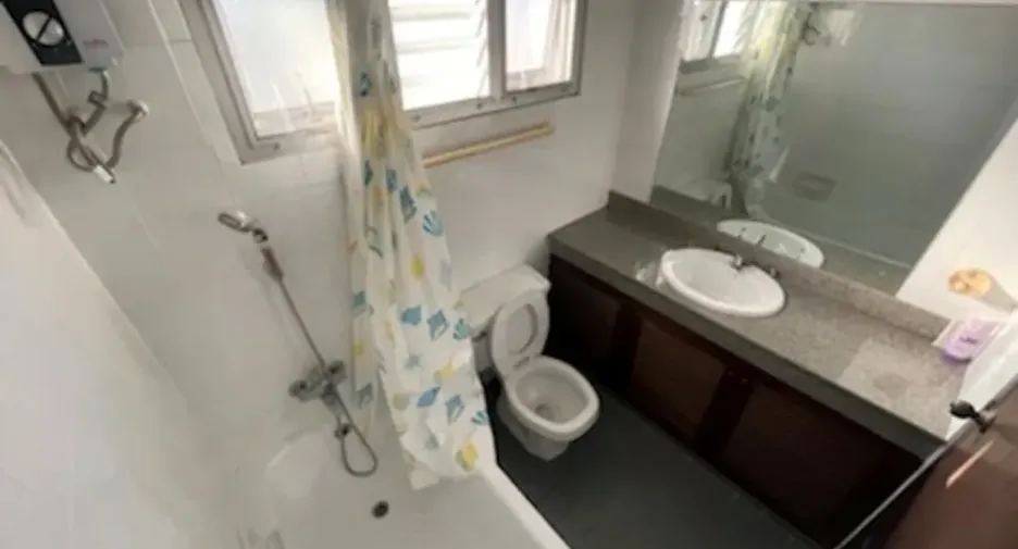 For rent 3 bedrooms condo in Watthana, Bangkok