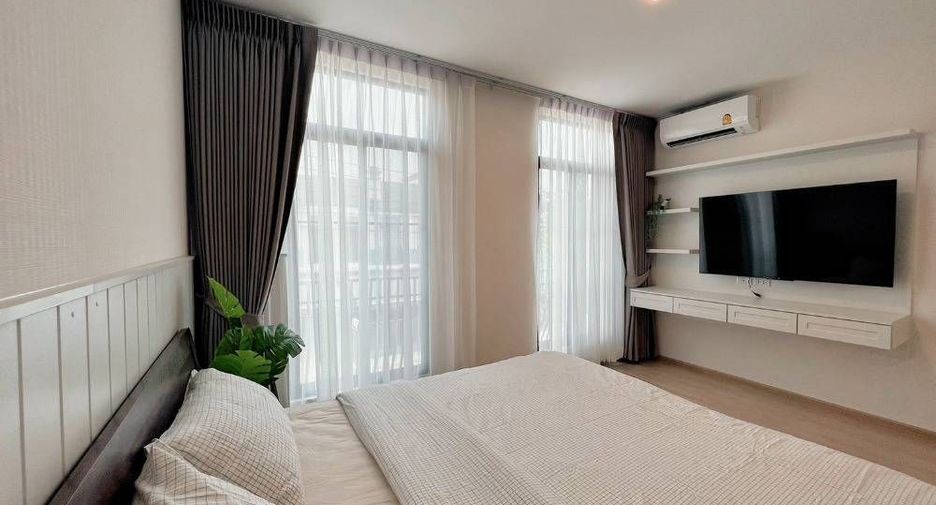 For rent 3 bedrooms townhouse in Bang Phli, Samut Prakan