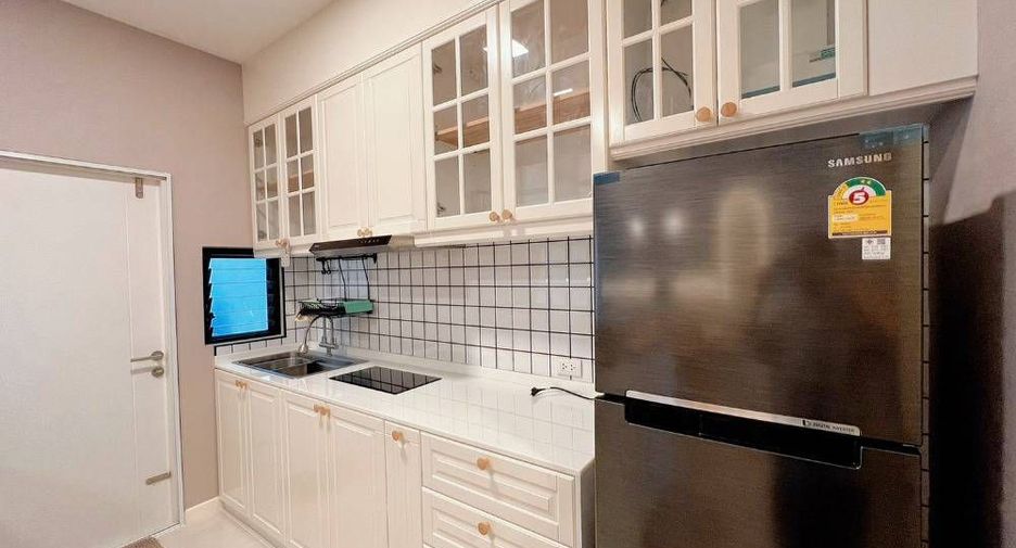 For rent 3 bedrooms townhouse in Bang Phli, Samut Prakan