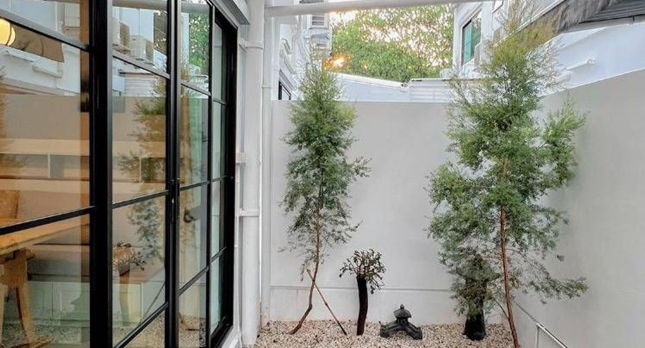 For rent 3 bedrooms townhouse in Bang Phli, Samut Prakan