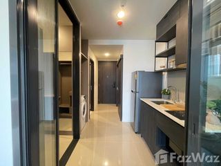 Wohnung zur Miete mit 1 Zimmer in Huai Khwang, Bangkok