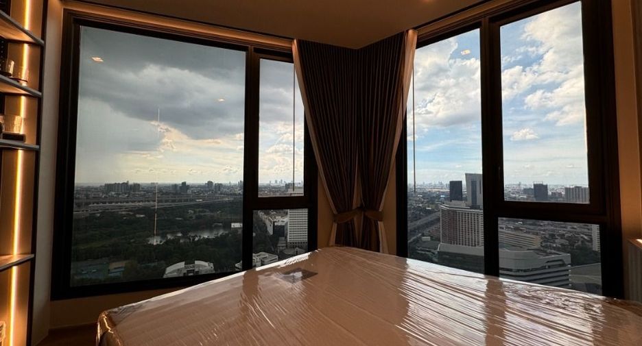 For rent 2 bedrooms condo in Chatuchak, Bangkok