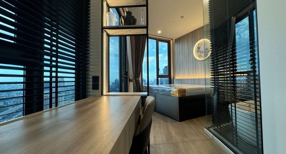 For rent 2 bedrooms condo in Chatuchak, Bangkok