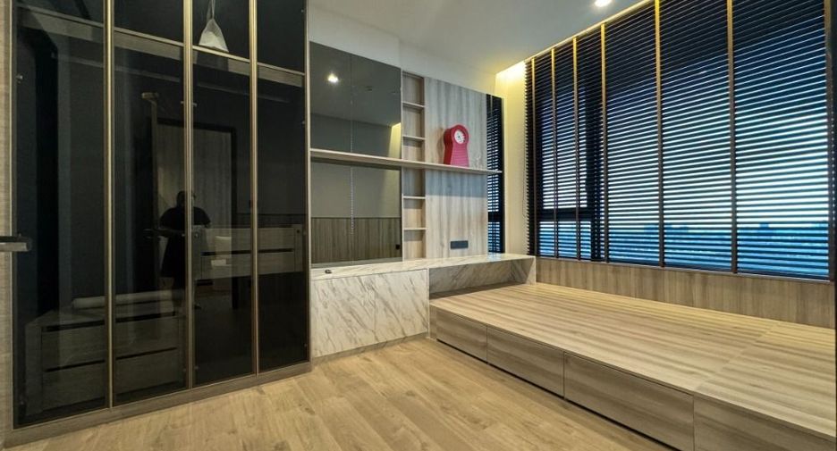 For rent 2 bedrooms condo in Chatuchak, Bangkok