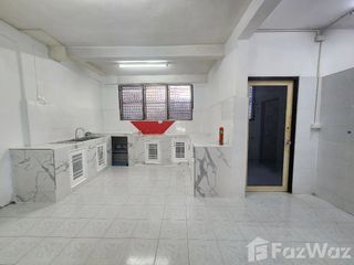Reihenhaus zur Miete mit 4 Zimmer in Suan Luang, Bangkok