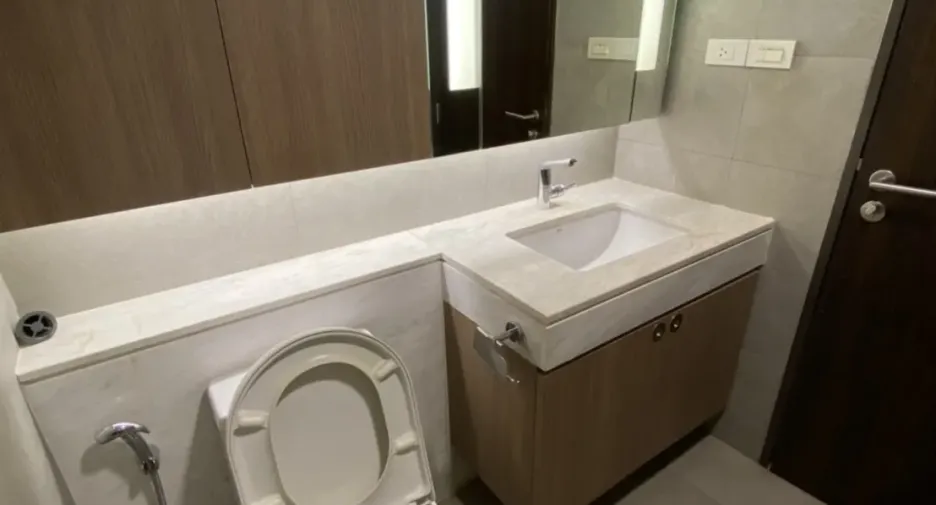 Apartamento en alquiler de 3 habitaciones en Khlong Toei, Bangkok