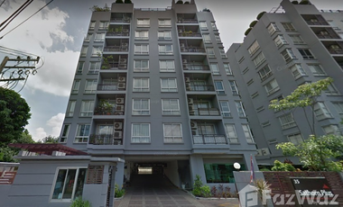 For rent 2 bedrooms condo in Yan Nawa, Bangkok