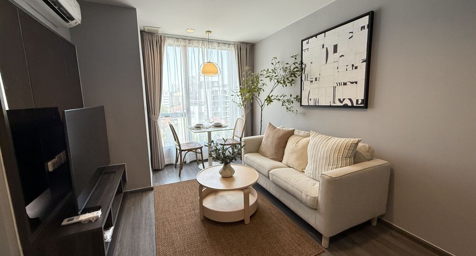 Condo en alquiler de 1 habitaciones en Khlong Toei, Bangkok