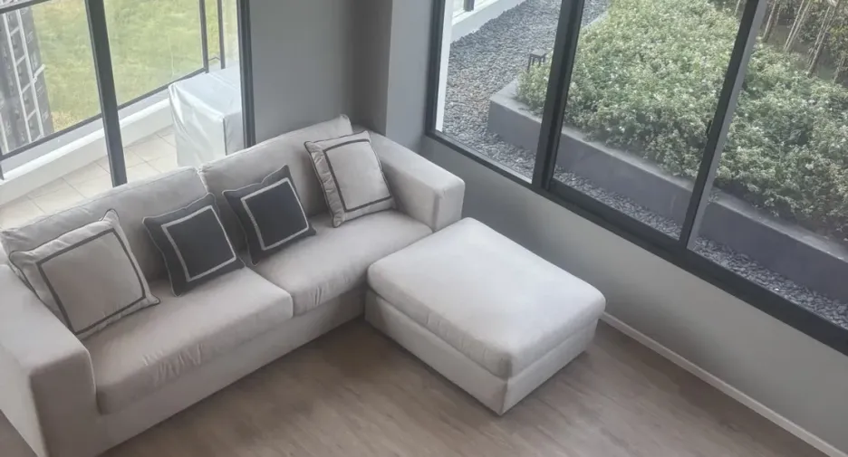 For rent 3 bedrooms condo in Huai Khwang, Bangkok