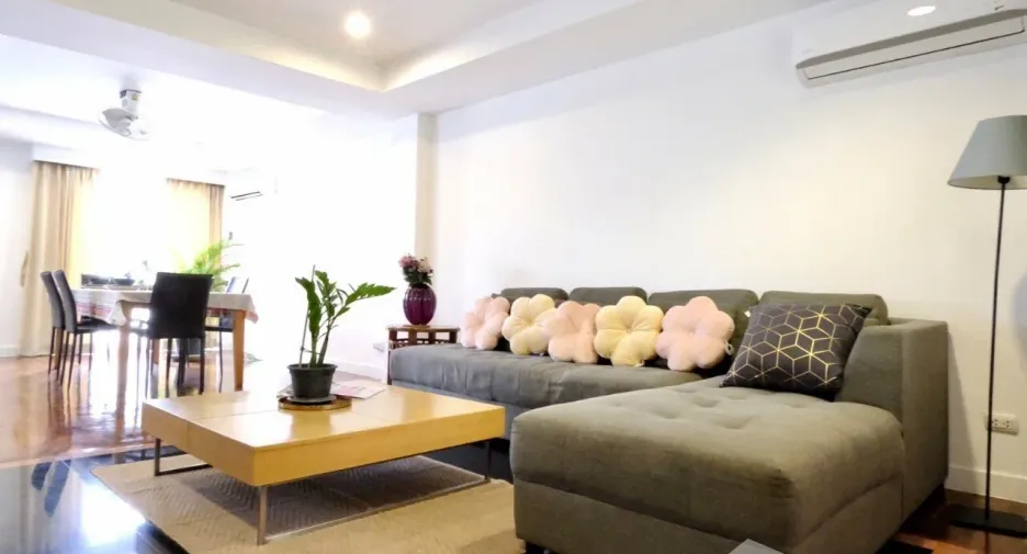 For rent 2 ベッドルーム condo in Sathon, Bangkok