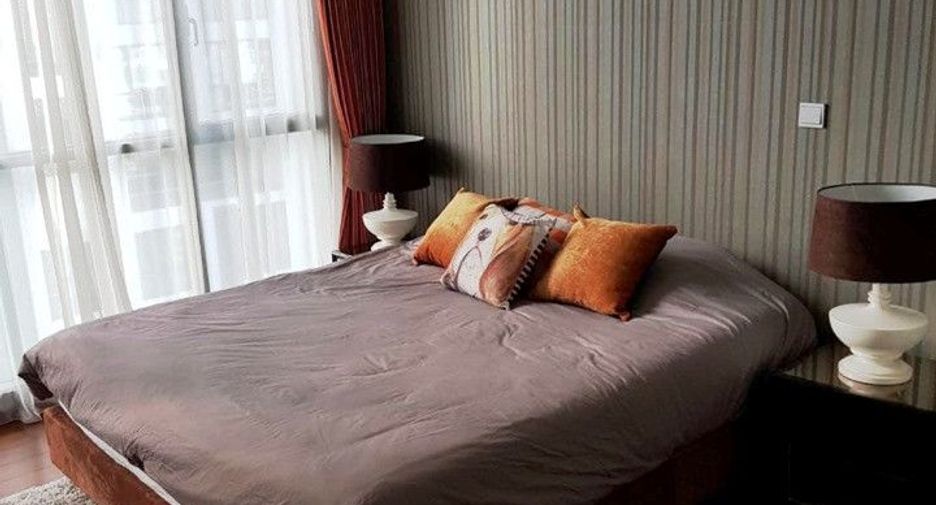For rent 2 bedrooms condo in Watthana, Bangkok