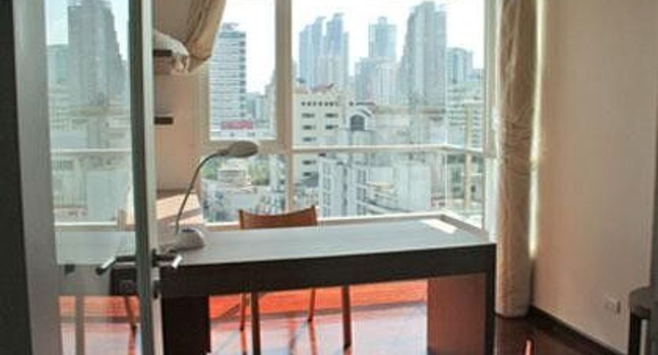 For rent 3 bedrooms condo in Watthana, Bangkok