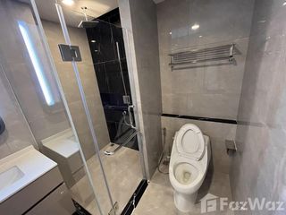 For rent 2 bedrooms condo in Huai Khwang, Bangkok