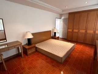À louer 2 chambres appartement à Sathon, Bangkok