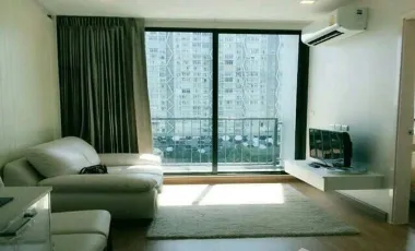 Condo en alquiler de 1 habitaciones en Phra Khanong, Bangkok