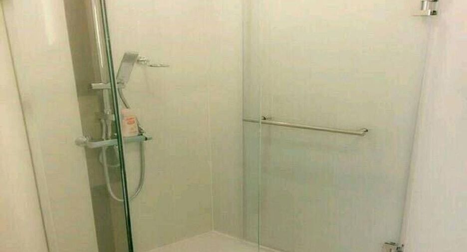 Condo en alquiler de 1 habitaciones en Phra Khanong, Bangkok