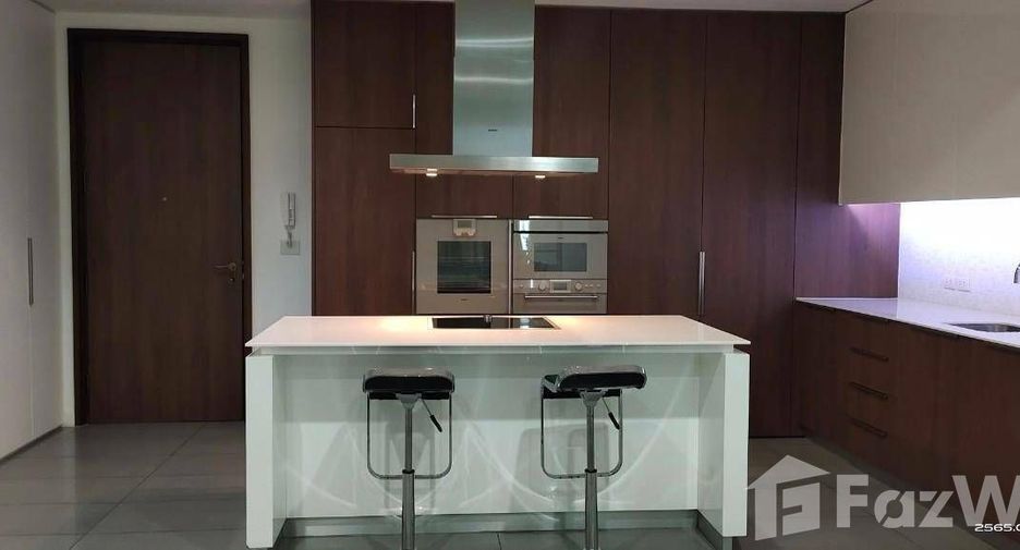 Wohnung zur Miete mit 2 Zimmer in Pathum Wan, Bangkok