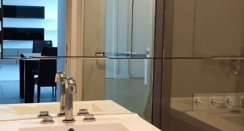 Wohnung zur Miete mit 2 Zimmer in Pathum Wan, Bangkok