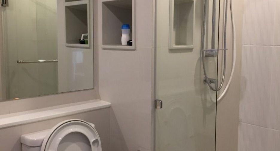 Wohnung zur Miete mit Studio in Chatuchak, Bangkok