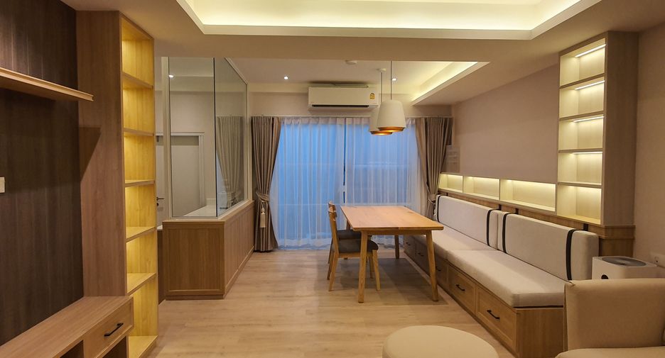 For rent 3 bedrooms townhouse in Prawet, Bangkok