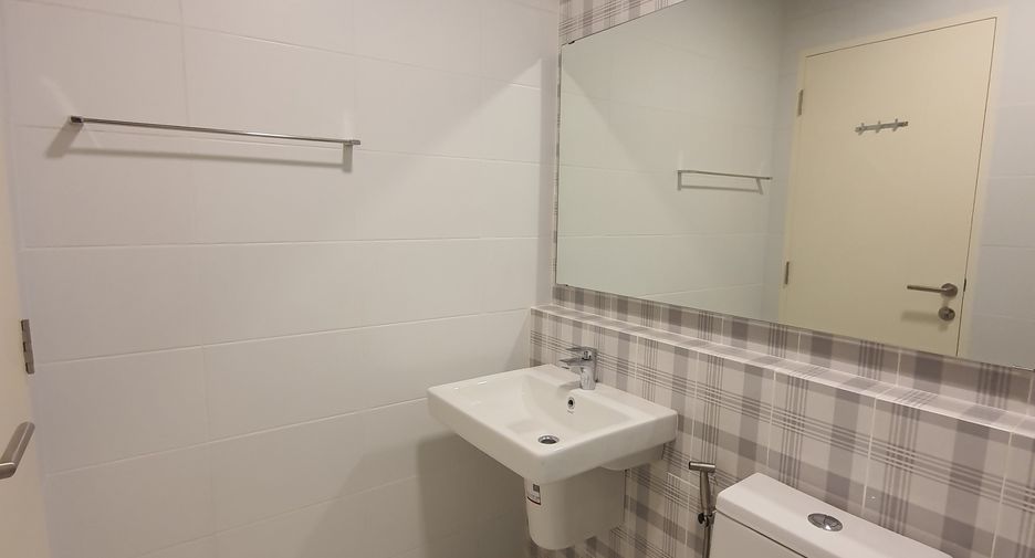 For rent 3 bedrooms townhouse in Prawet, Bangkok