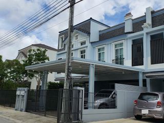 For rent 3 bedrooms townhouse in Prawet, Bangkok