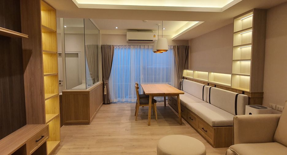 For rent 3 bedrooms townhouse in Prawet, Bangkok