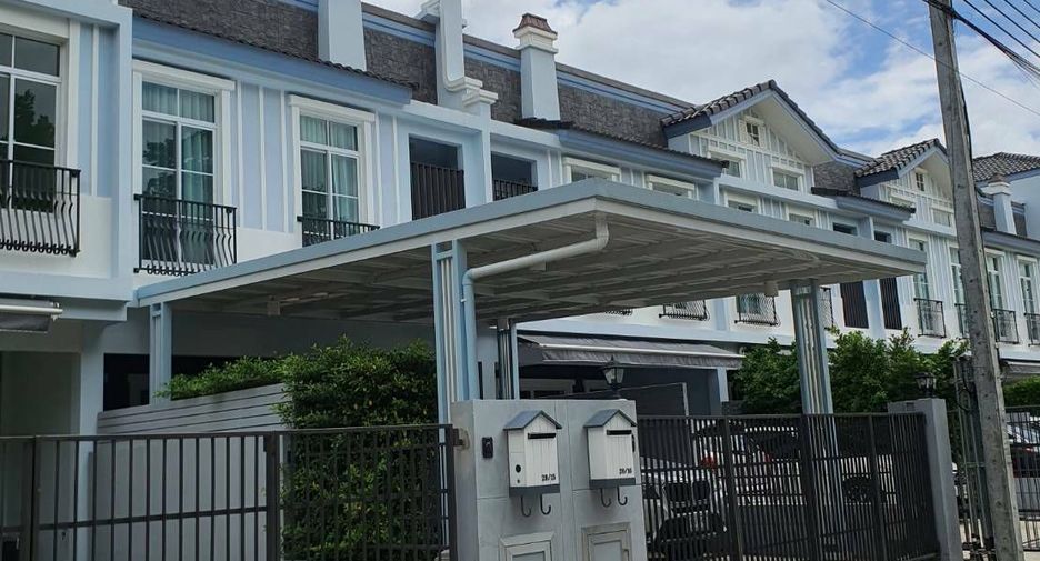 For rent 3 bedrooms townhouse in Prawet, Bangkok