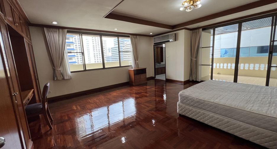 Condo en alquiler de 3 habitaciones en Watthana, Bangkok