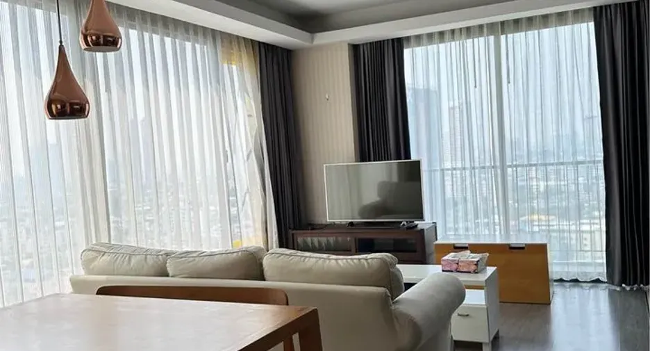 For rent 2 bedrooms condo in Khlong San, Bangkok