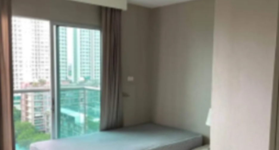 Wohnung zur Miete mit 3 Zimmer in Huai Khwang, Bangkok