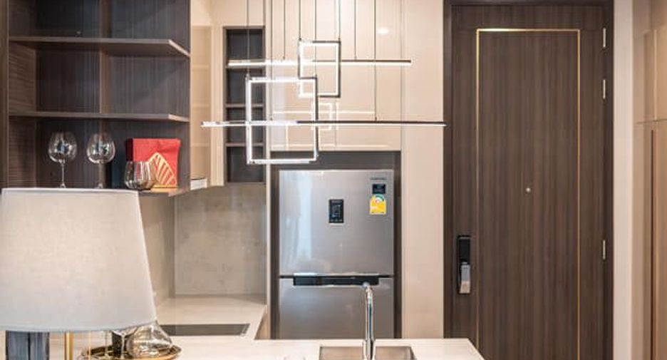 For rent 1 bed condo in Khlong Toei, Bangkok