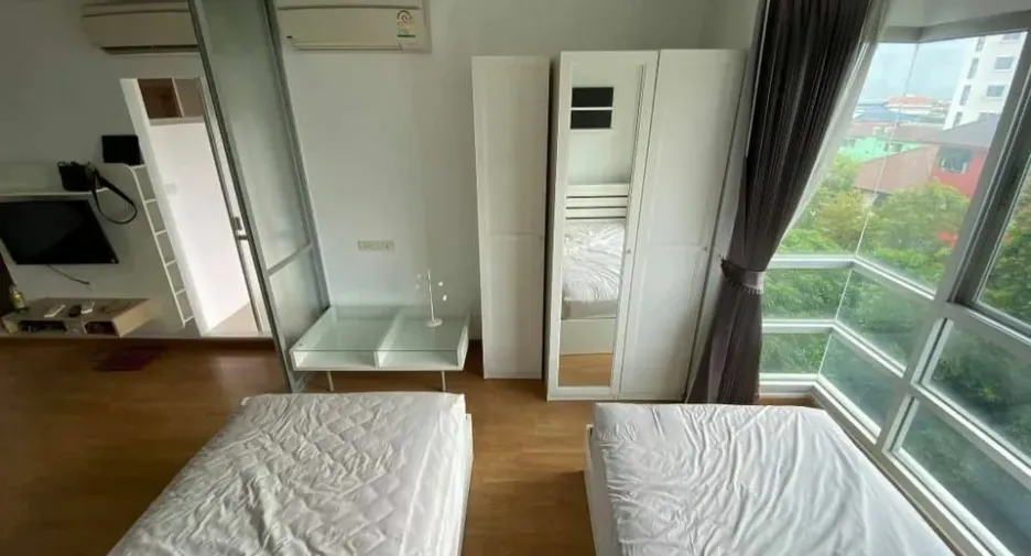For rent 1 bed condo in Huai Khwang, Bangkok