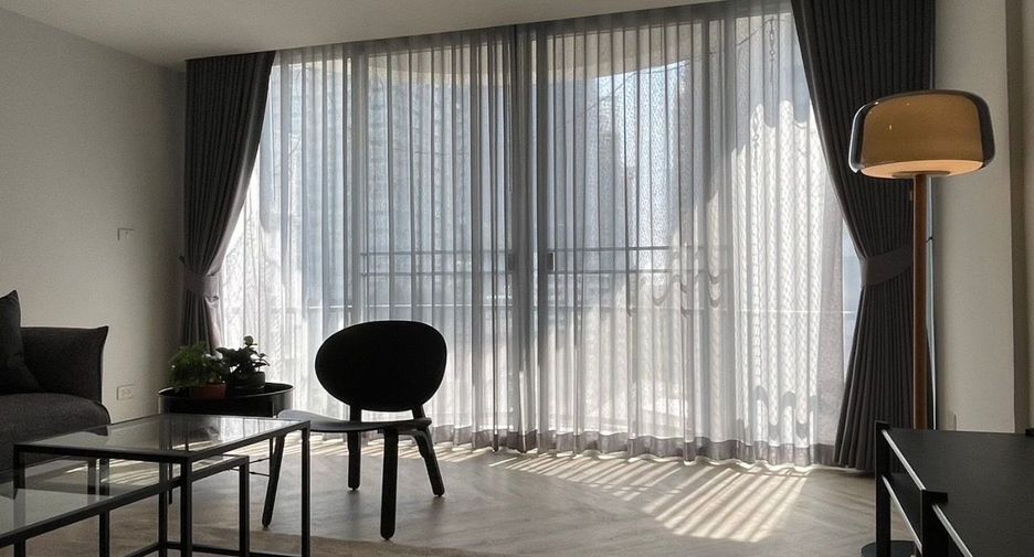 Condo en alquiler de 3 habitaciones en Khlong Toei, Bangkok
