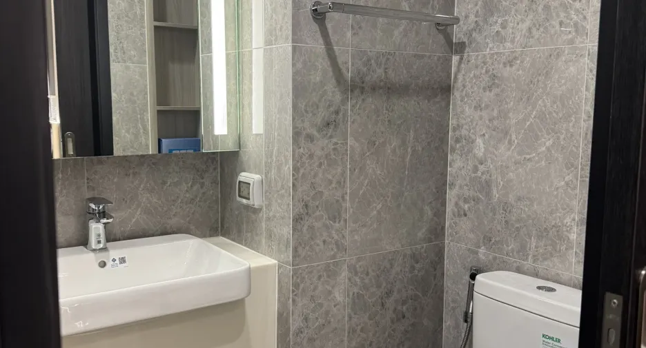 Wohnung zur Miete mit 2 Zimmer in Phaya Thai, Bangkok