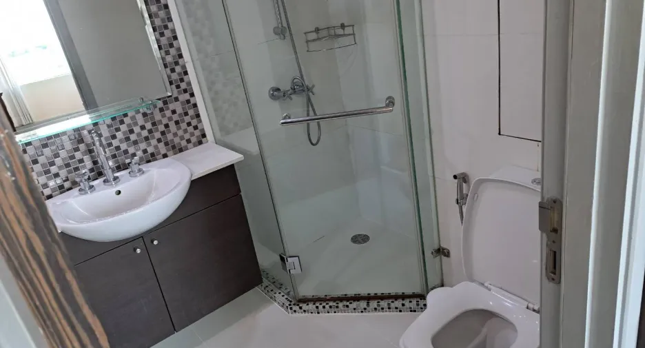 For rent 2 bedrooms condo in Bang Kho Laem, Bangkok