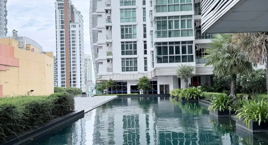 ให้เช่า 3 ห้องนอน คอนโด ใน คลองเตย, กรุงเทพฯ