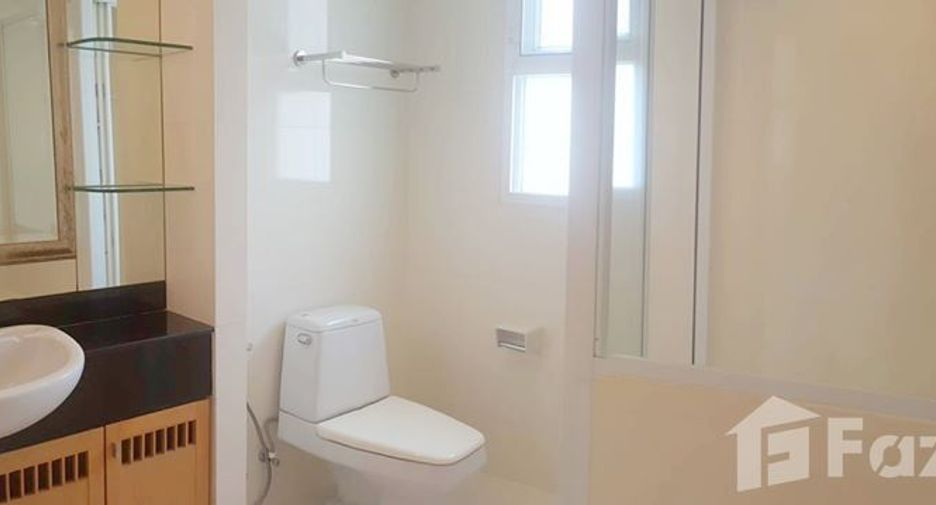 Wohnung zur Miete mit 3 Zimmer in Khlong Toei, Bangkok