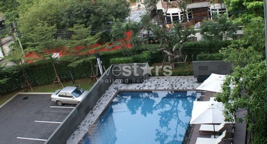 Condo en alquiler de 2 habitaciones en Khlong Toei, Bangkok