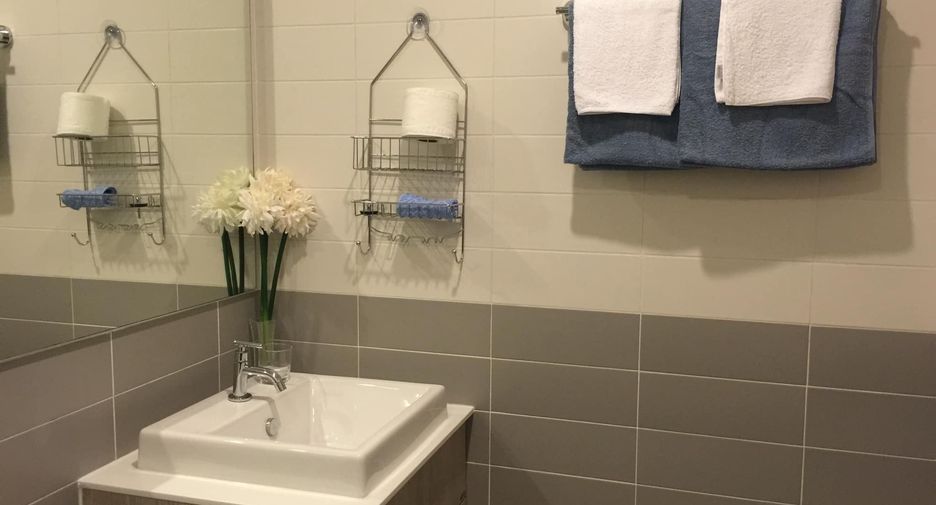 For rent 2 bedrooms condo in Khlong San, Bangkok