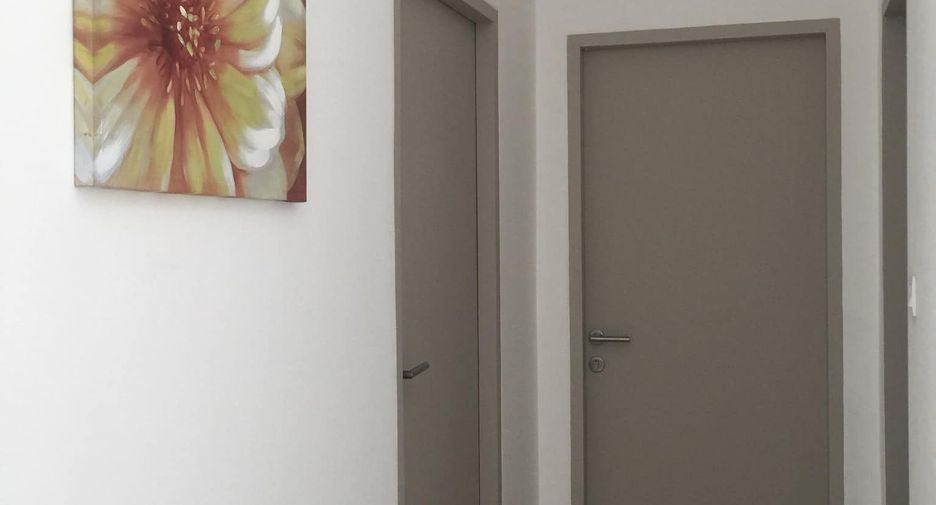 For rent 2 bedrooms condo in Khlong San, Bangkok