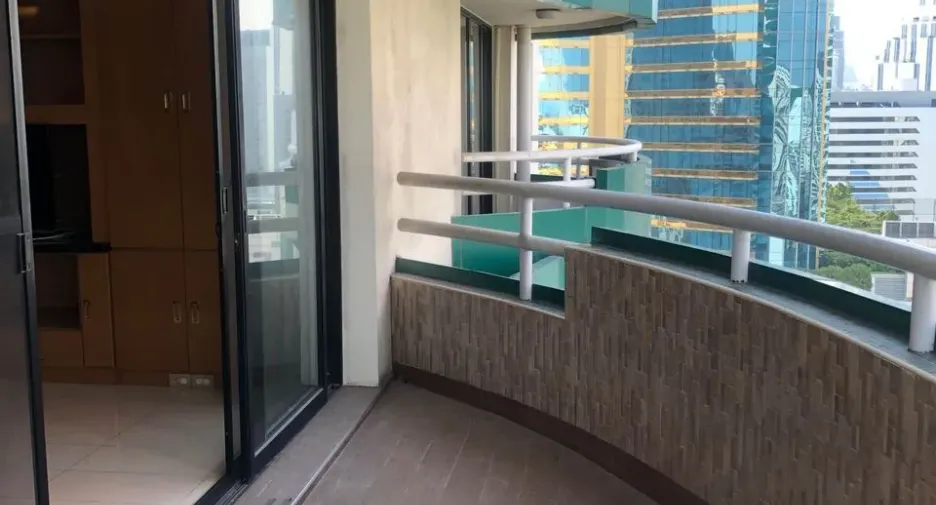 For rent 2 bedrooms condo in Khlong Toei, Bangkok